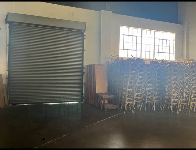 1,751M² WAREHOUSE FOR SALE IN WEST ACRES EXT 1